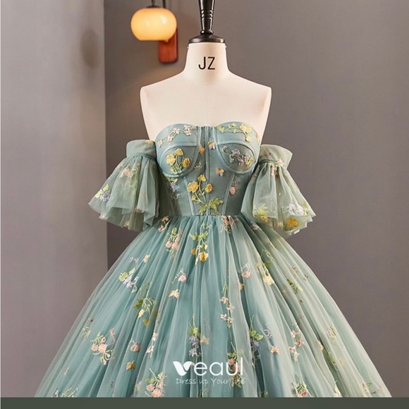 Sage Green Sweetheart Lace-Up Long Prom Dress with 3D Floral Lace main image 1